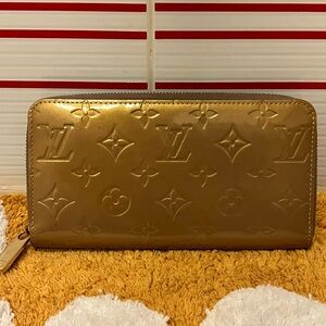 Louis Vuitton Vernis Monogram Enamel Gold Patent Leather Zippy Long Wallet